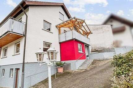Haus Bühlertal - 10 Zimmer, 224 m&sup2;, 355.000&euro; | Angebot:25980267
