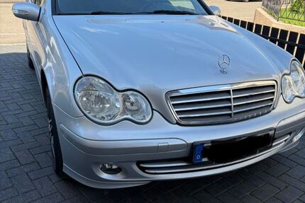 Mercedes-Benz C 220 178.000 km 5.450 &euro; Bühl 77815