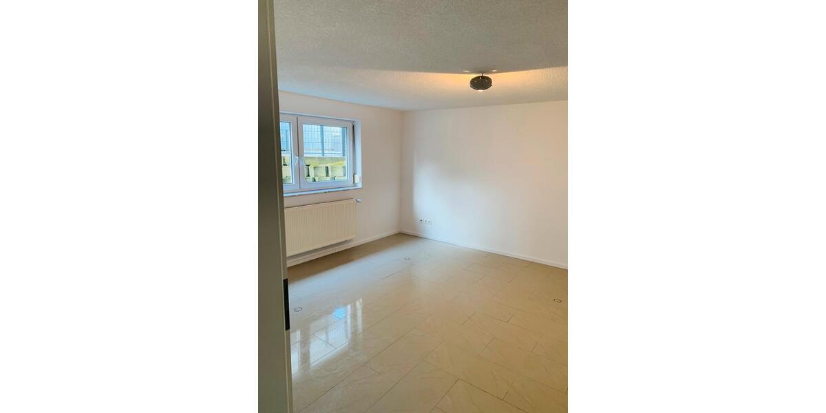 Etagenwohnung Neuried - 3.5 Zimmer, 85 m&sup2;, 1.090&euro; | Angebot:25923461