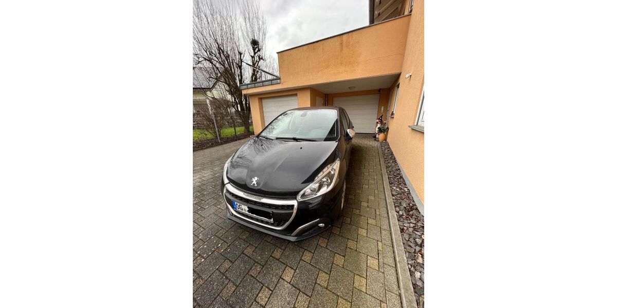 Peugeot 208 51.000 km 9.999 &euro; Willstätt 77731