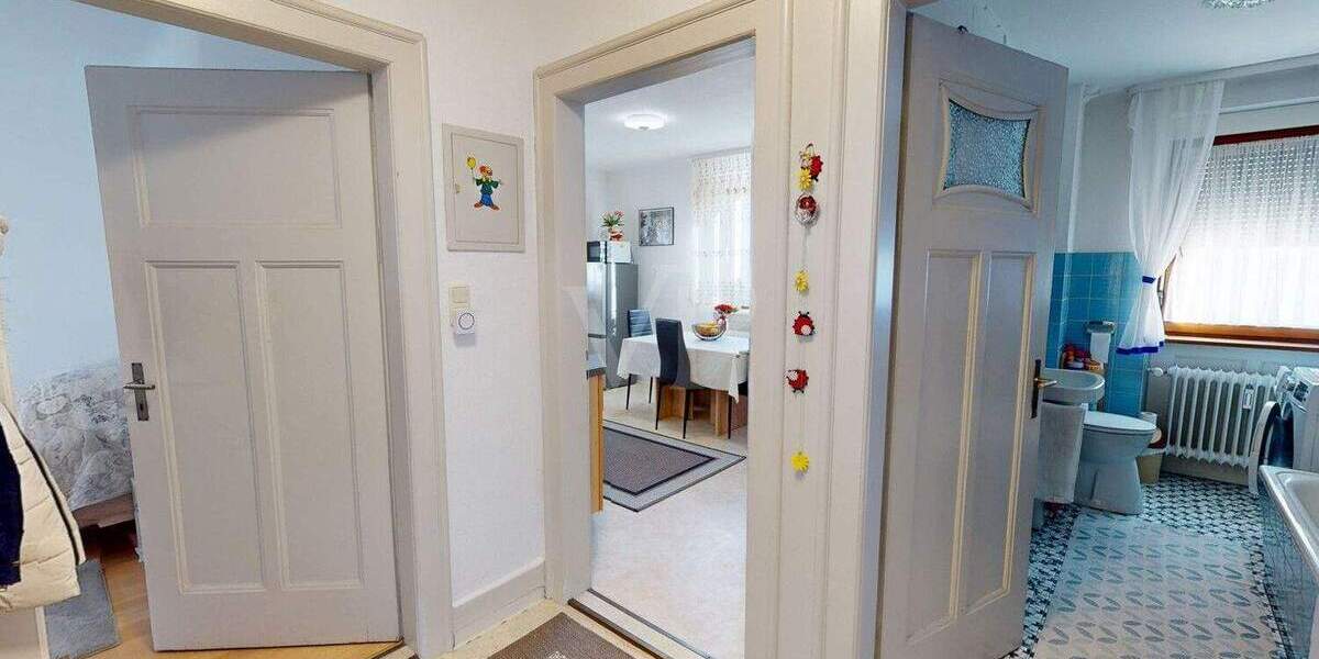 Mehrfamilienhaus, Wohnhaus Sasbach Ortsgebiet - 9 Zimmer, 180 m&sup2;, 420.000&euro; | Angebot:25729721