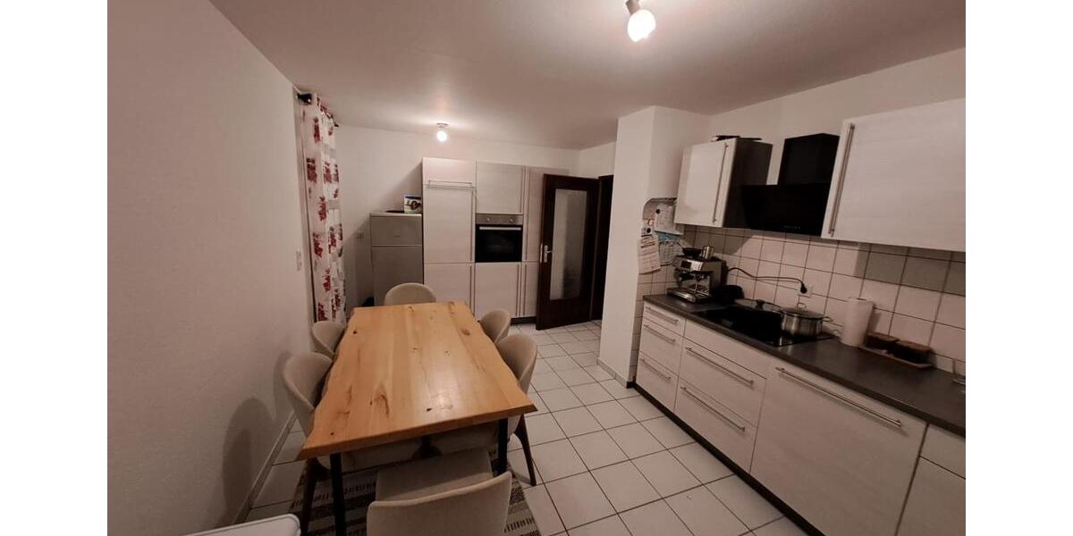 Etagenwohnung Lahr (Schwarzwald) - 4 Zimmer, 100 m&sup2;, 960&euro; | Angebot:25896089