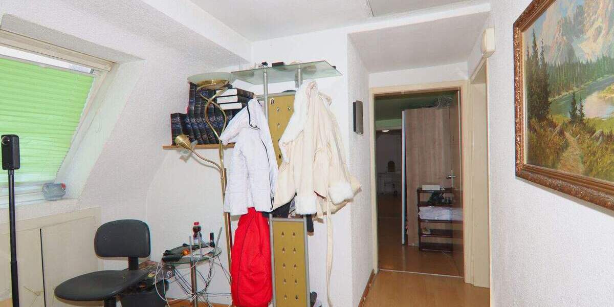 Etagenwohnung Lahr/Schwarzwald Sulz - 8 Zimmer, 156 m&sup2;, 269.000&euro; | Angebot:25740354