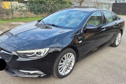 Opel Insignia 157.000 km 8.500 &euro; Offenburg 77652