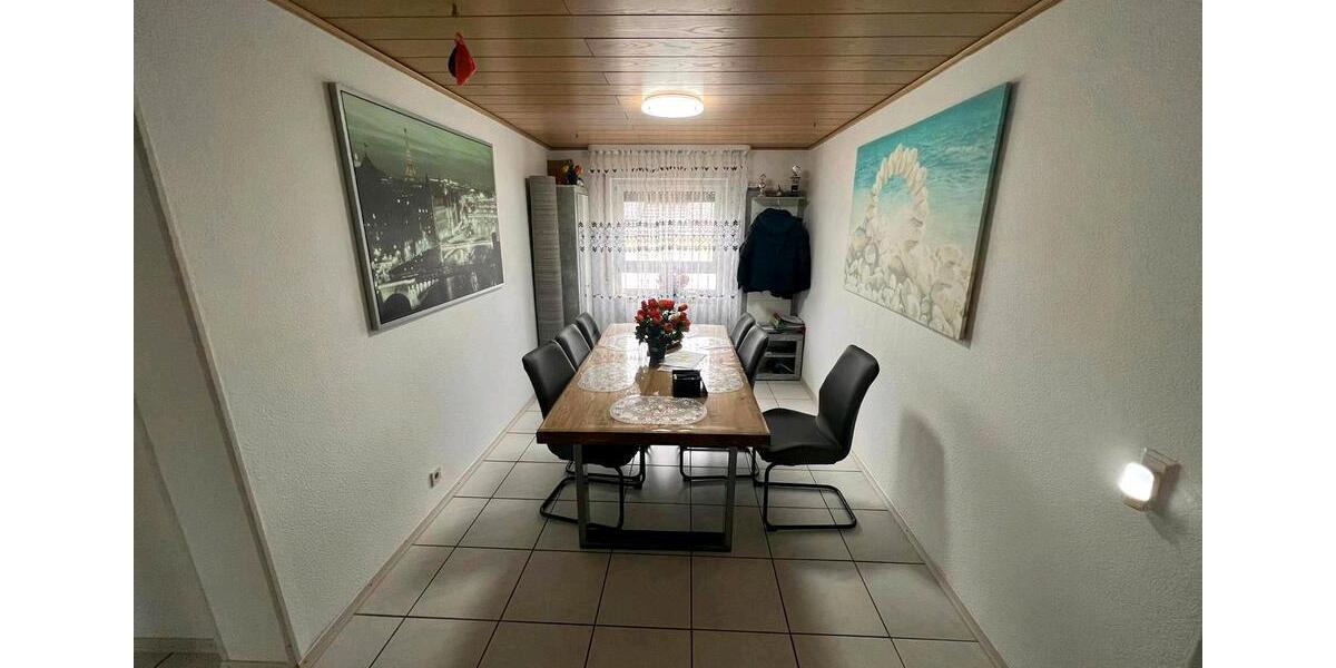 Etagenwohnung Offenburg - 4 Zimmer, 103 m&sup2;, 375.000&euro; | Angebot:25144259