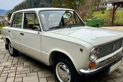 Lada 1200 58.500 km 21.500 &euro; Hausach 77756