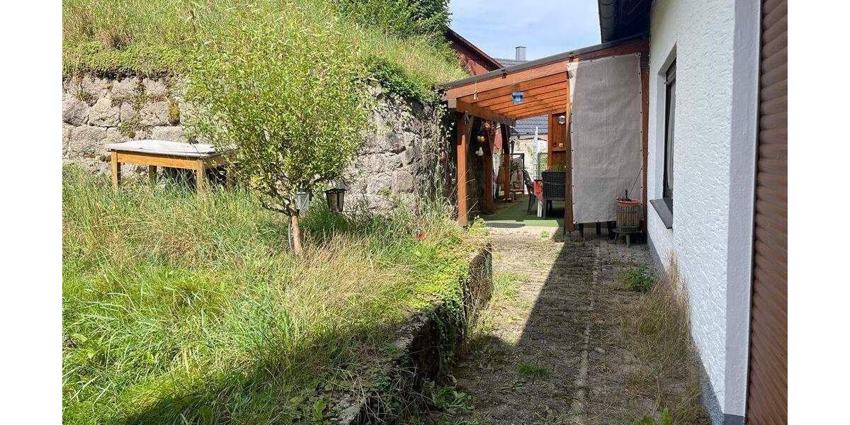 Einfamilienhaus Bühlertal - 8 Zimmer, 122 m&sup2;, 199.000&euro; | Angebot:25662439