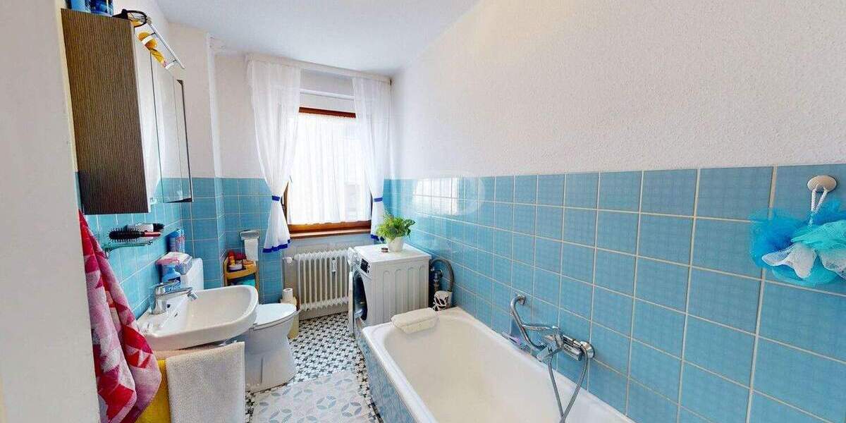 Mehrfamilienhaus, Wohnhaus Sasbach Ortsgebiet - 9 Zimmer, 180 m&sup2;, 420.000&euro; | Angebot:25729721