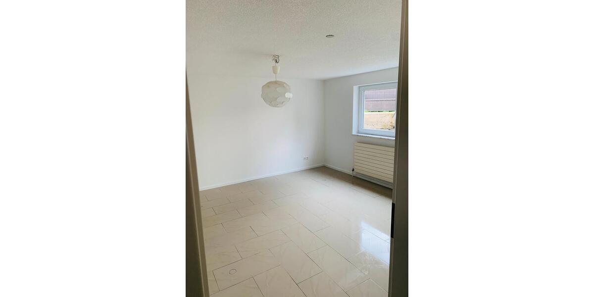 Etagenwohnung Neuried - 3.5 Zimmer, 85 m&sup2;, 1.090&euro; | Angebot:25923461