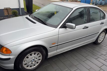 BMW 316 155.000 km 3.750 &euro; Sasbach 77880