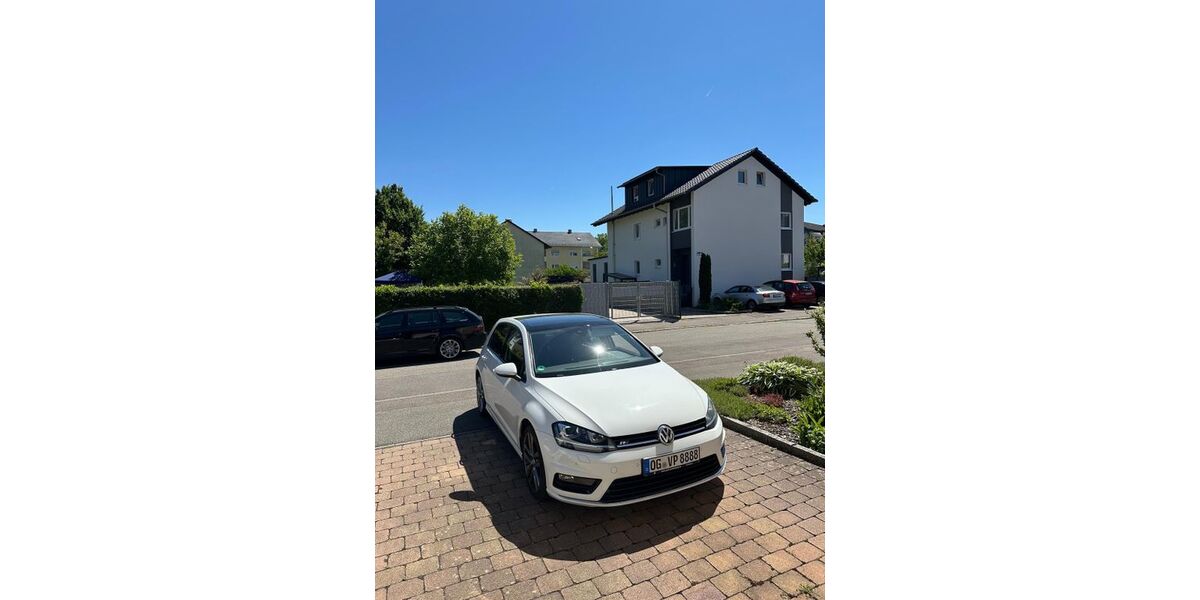 VW Golf 83.000 km 13.200 &euro; Offenburg 77654