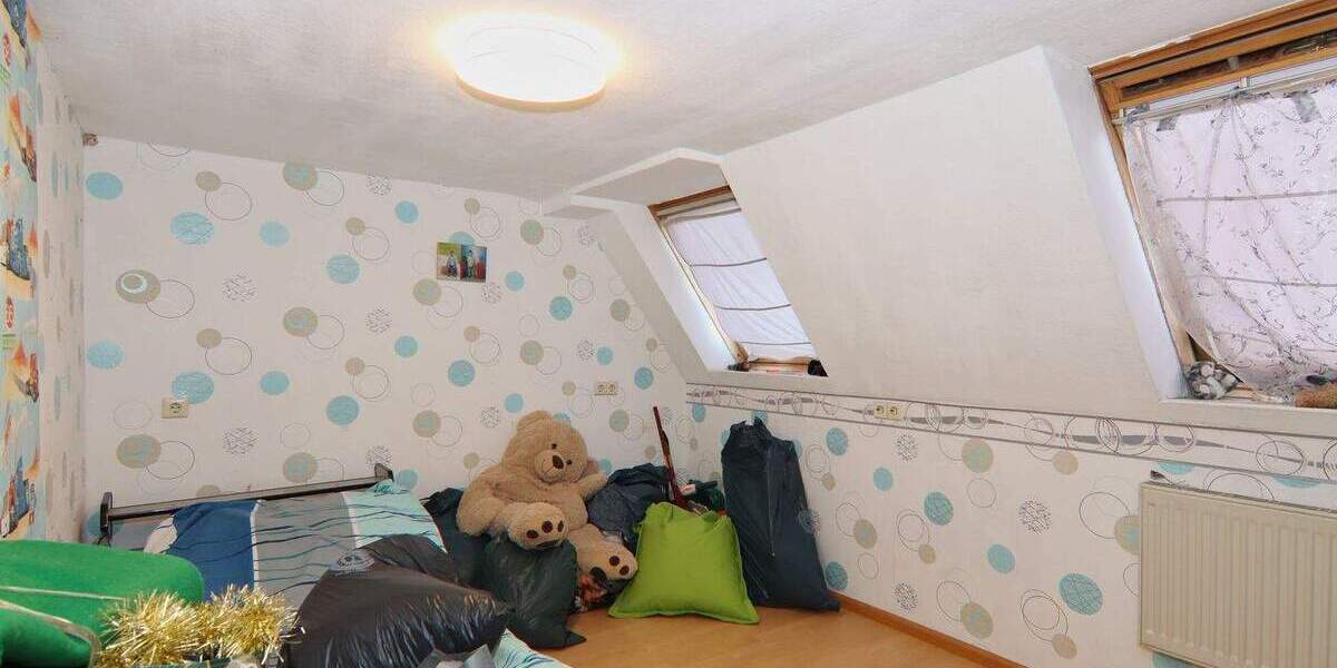 Etagenwohnung Lahr/Schwarzwald Sulz - 8 Zimmer, 156 m&sup2;, 269.000&euro; | Angebot:25740354