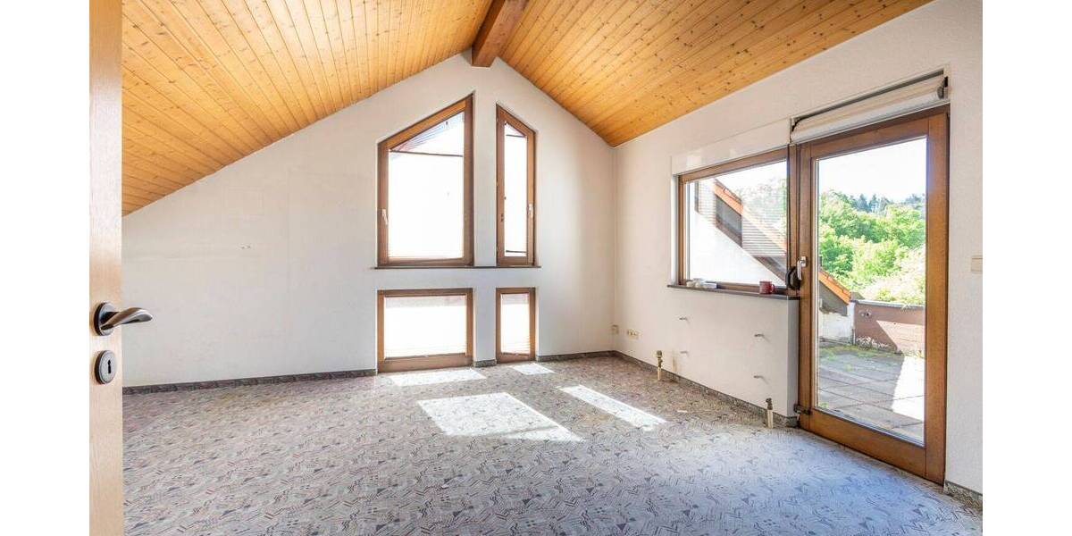 Etagenwohnung Lahr - 6 Zimmer, 222 m&sup2;, 465.000&euro; | Angebot:26641776