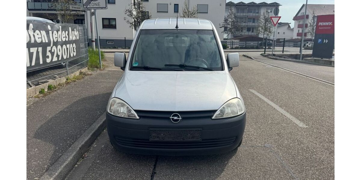 Opel Combo 150.000 km 2.990 &euro; Appenweier 77767
