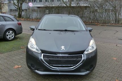 Peugeot 208 91.791 km 5.850 &euro; Bühl 77815