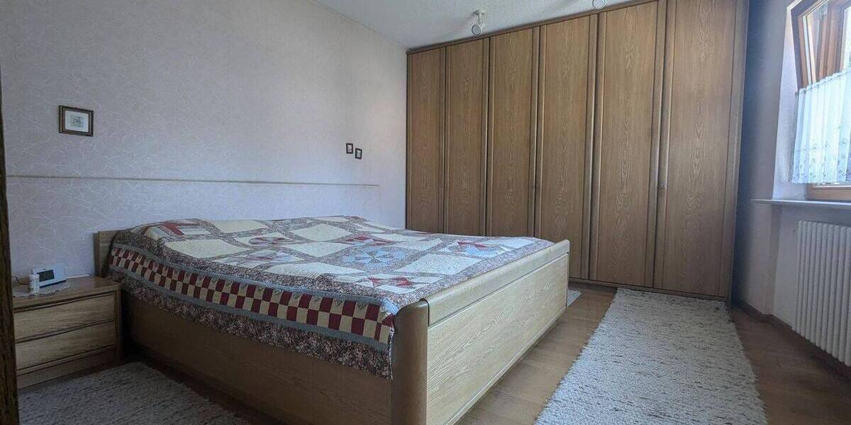 Mehrfamilienhaus, Wohnhaus Hohberg Hofweier - 7 Zimmer, 208 m&sup2;, 520.000&euro; | Angebot:26379812