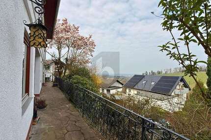 Haus Lauf - 8 Zimmer, 180 m&sup2;, 410.000&euro; | Angebot:26154620