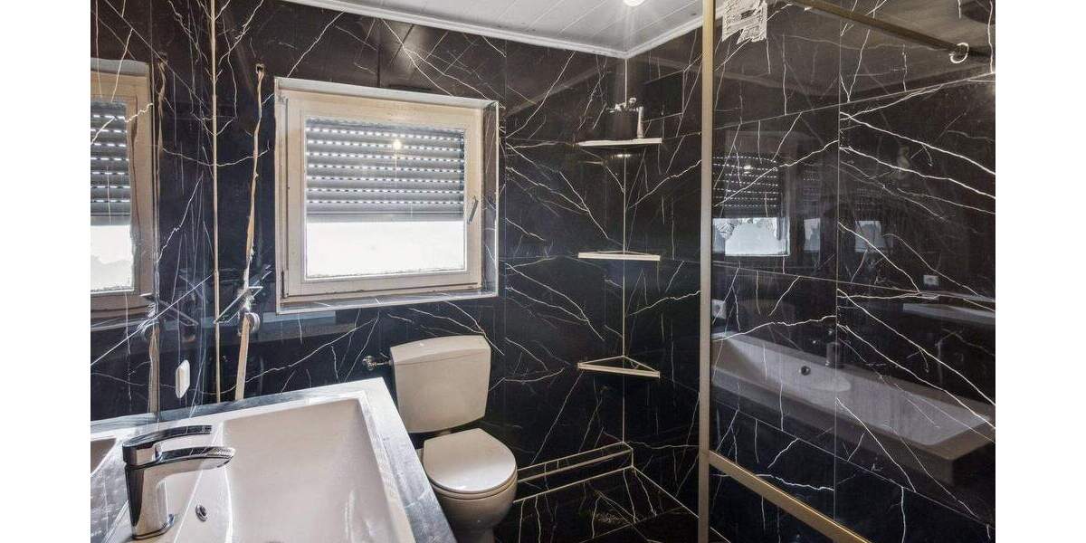 Etagenwohnung Kehl Goldscheuer - 6 Zimmer, 138 m&sup2;, 349.000&euro; | Angebot:25800585