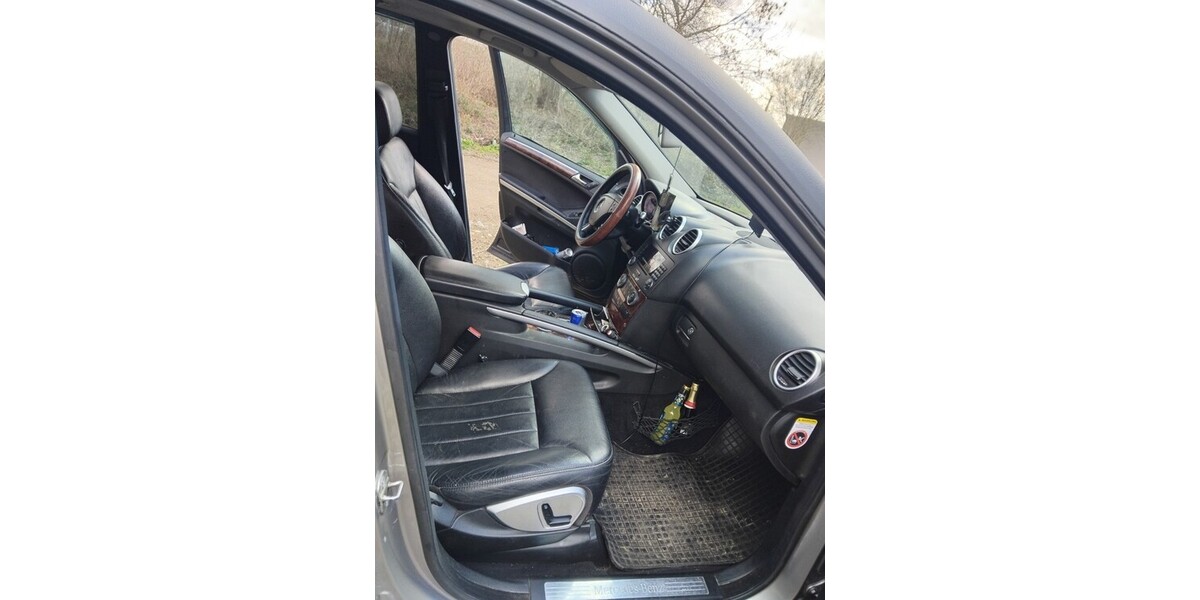 Mercedes-Benz M-Klasse 269.000 km 4.200 &euro; Biberach 77781