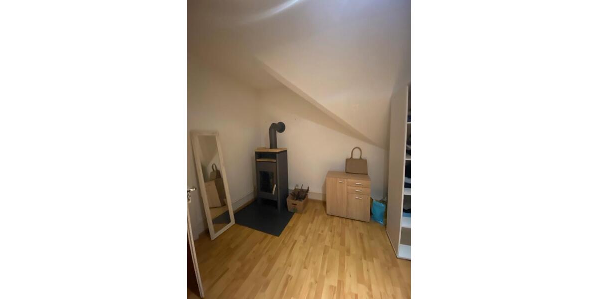 Dachgeschoßwohnung Offenburg - 1 Zimmer, 20 m&sup2;, 480&euro; | Angebot:25985348