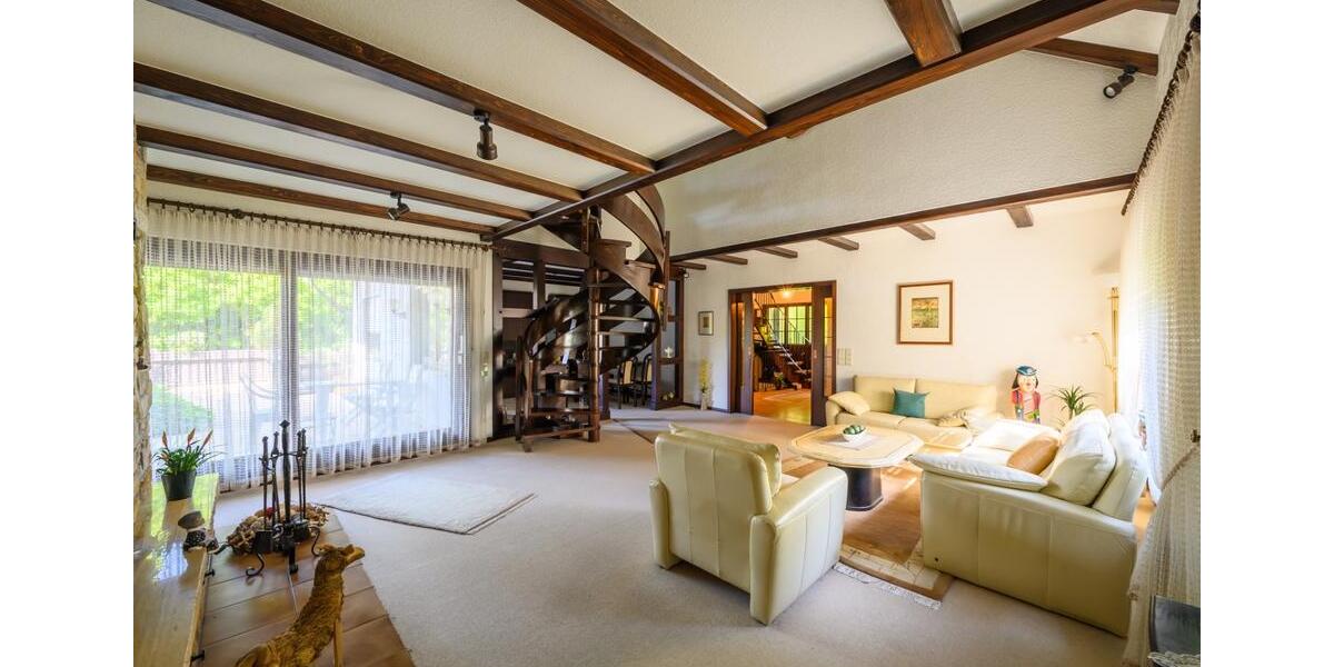 Einfamilienhaus Offenburg Rammersweier - 8 Zimmer, 289 m&sup2;, 839.000&euro; | Angebot:25350991