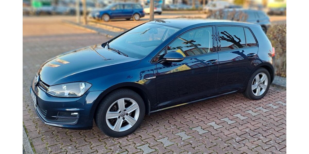 VW Golf 193.000 km 8.899 &euro; Offenburg 77652