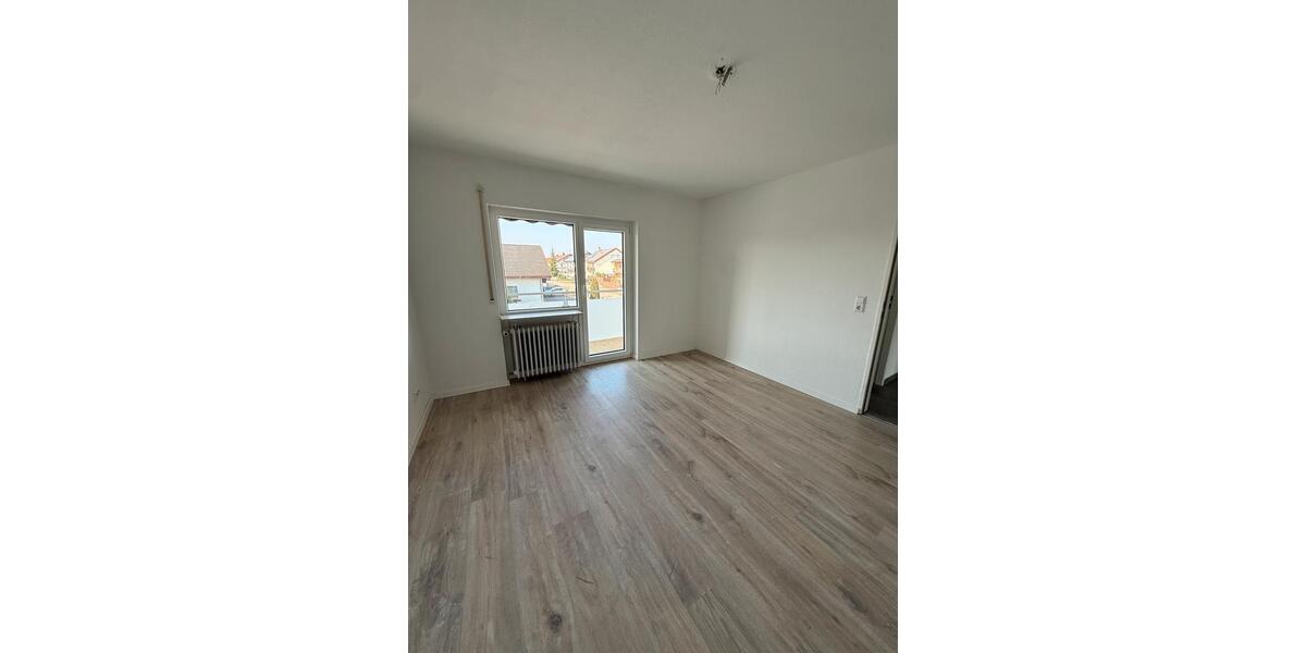 Etagenwohnung Rheinau - 2 Zimmer, 55 m&sup2;, 650&euro; | Angebot:26039079