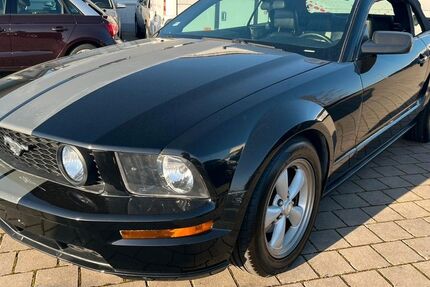 Ford Mustang 136.631 km 9.999 &euro; Kehl/Auenheim 77694