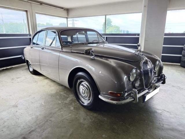 Jaguar S-Type 14.425 km 39.888 &euro; Offenburg 77652