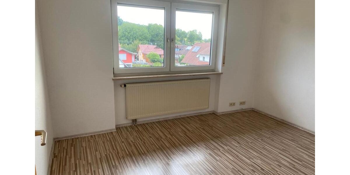 Etagenwohnung Hohberg - 4 Zimmer, 109 m&sup2;, 275.000&euro; | Angebot:27200629