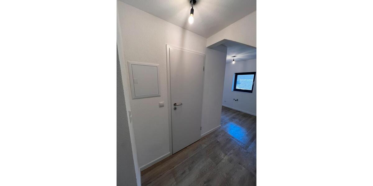 Dachgeschoßwohnung Lahr (Schwarzwald) - 1.5 Zimmer, 53 m&sup2;, 700&euro; | Angebot:26034145