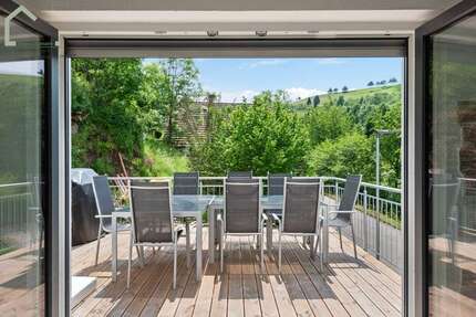 Haus Oberharmersbach - 6 Zimmer, 220 m&sup2;, 550.000&euro; | Angebot:25472394