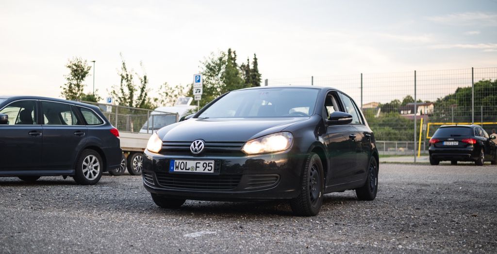 VW Golf 180.000 km 4.900 &euro; Ettenheim 77955