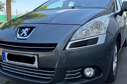 Peugeot 5008 218.000 km 2.999 &euro; Lahr 77933