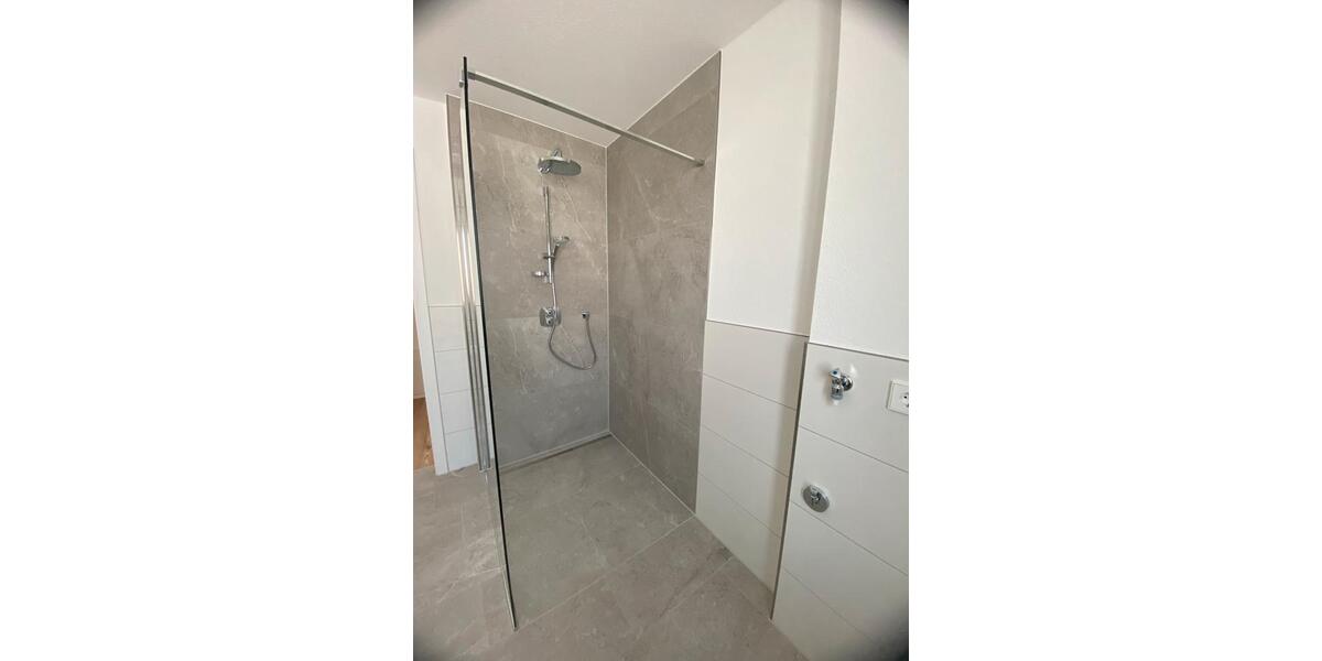 Dachgeschoßwohnung Rheinau - 3 Zimmer, 70 m&sup2;, 1.240&euro; | Angebot:25987955