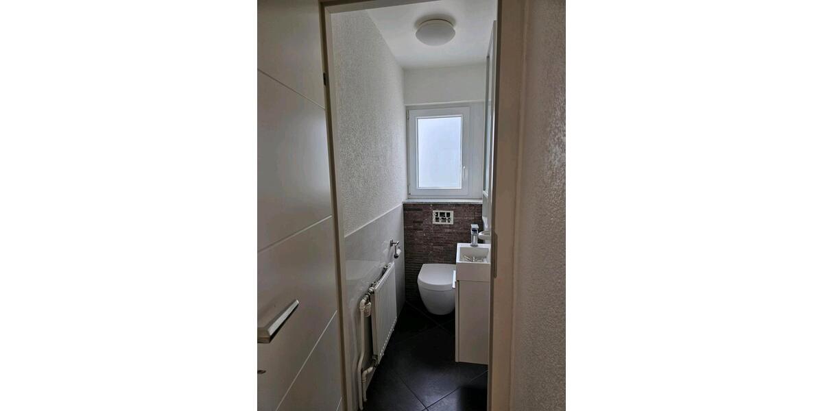 Einfamilienhaus Lahr (Schwarzwald) - 5 Zimmer, 180 m&sup2;, 2.150&euro; | Angebot:26587659