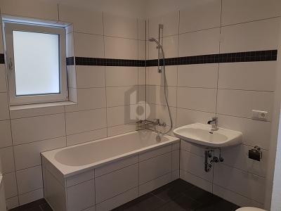 ATTRAKTIVES ANLAGEOBJEKT IN LAHR - 5 WOHNEINHEITEN - Mehrfamilienhaus, Wohnhaus Lahr/Schwarzwald Schwarzwald | Angebot:27269515