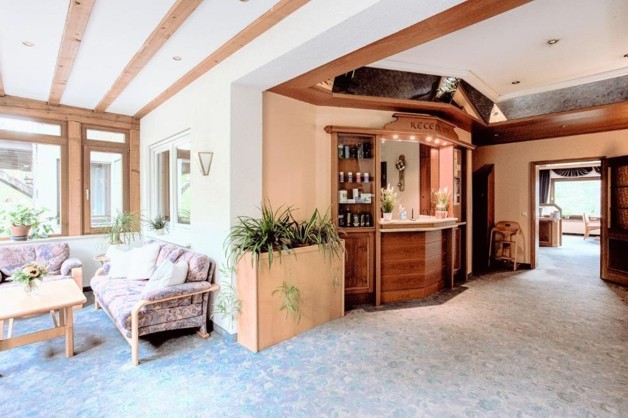 Hotel auch als Reha Klinik Pflegeheim Serviced Appartment - Gewerbeobjekt Bad Peterstal-Griesbach | Angebot:19800960