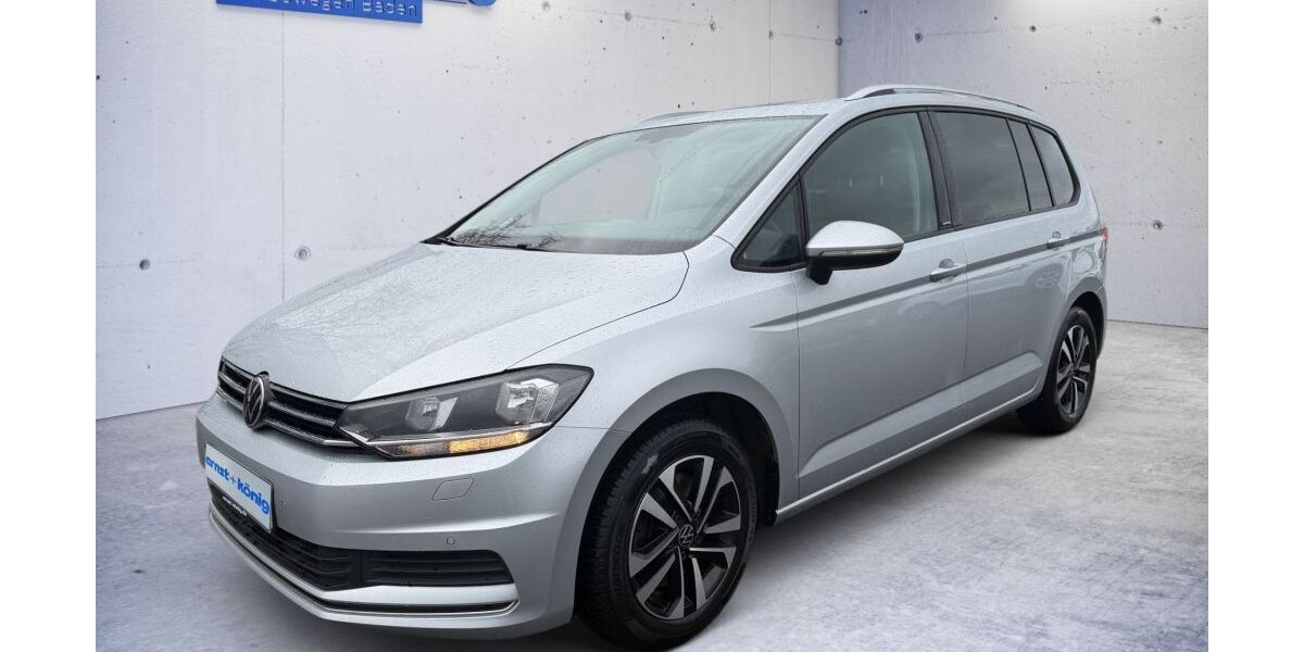 VW Touran 111.877 km 21.190 &euro; Offenburg- Industriegebiet Elgersweier-Nord 77656