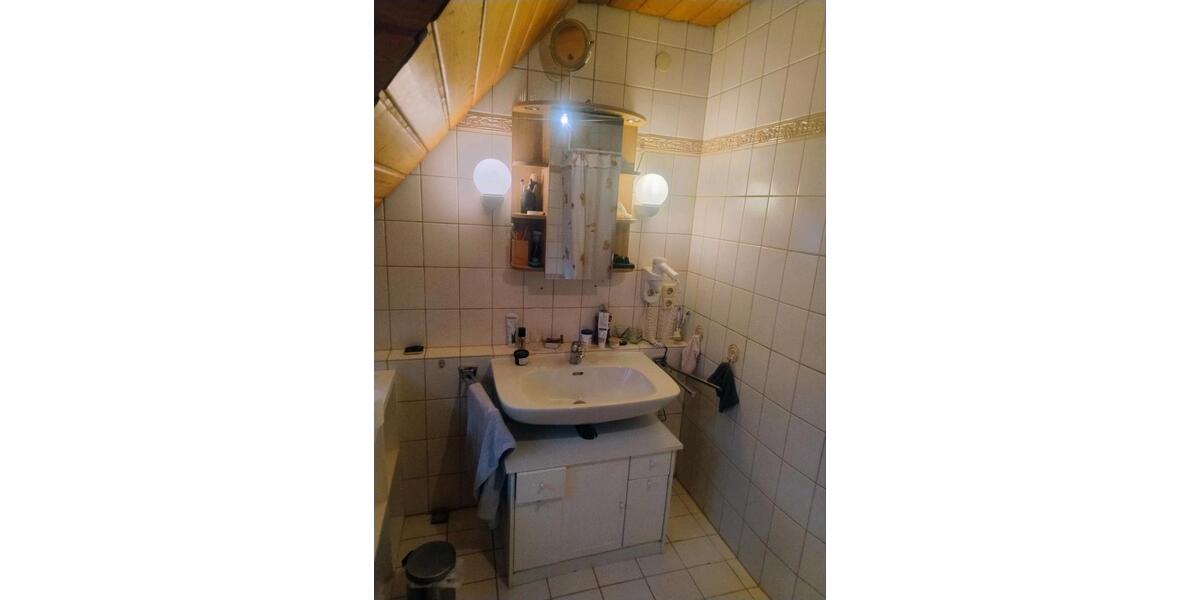 Etagenwohnung Sasbachwalden - 7 Zimmer, 180 m&sup2;, 755&euro; | Angebot:24688232