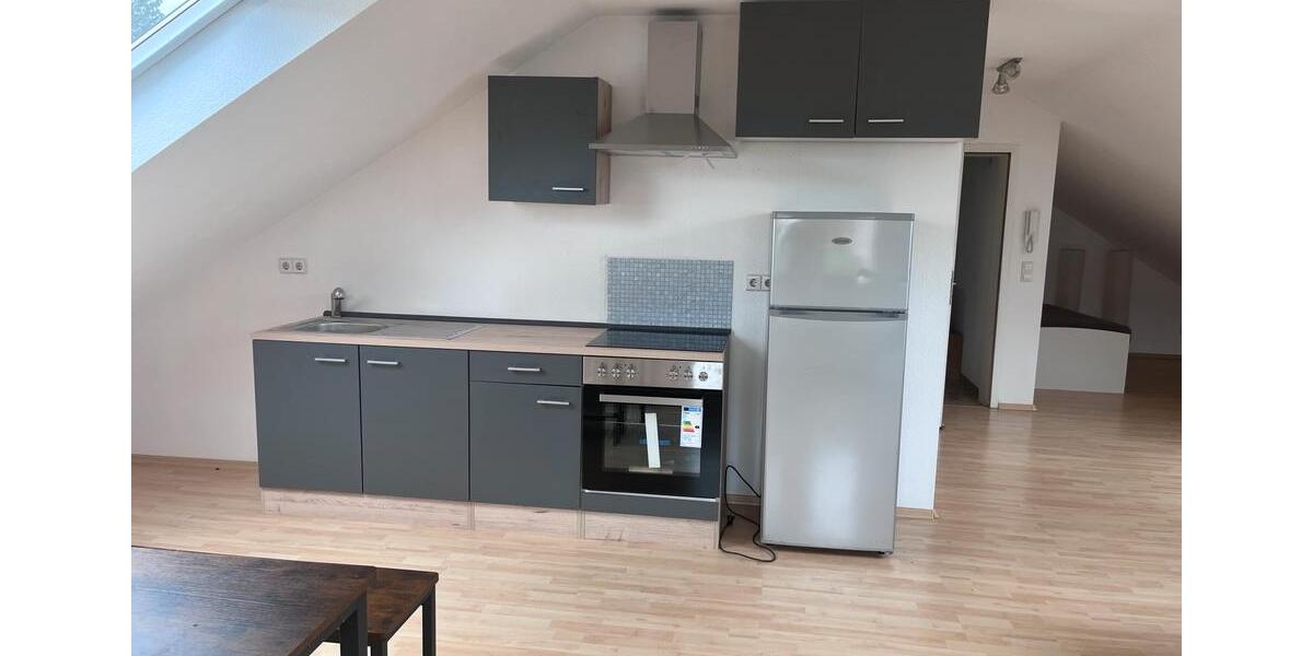 Dachgeschoßwohnung Lahr (Schwarzwald) - 1 Zimmer, 65 m&sup2;, 600&euro; | Angebot:26687974