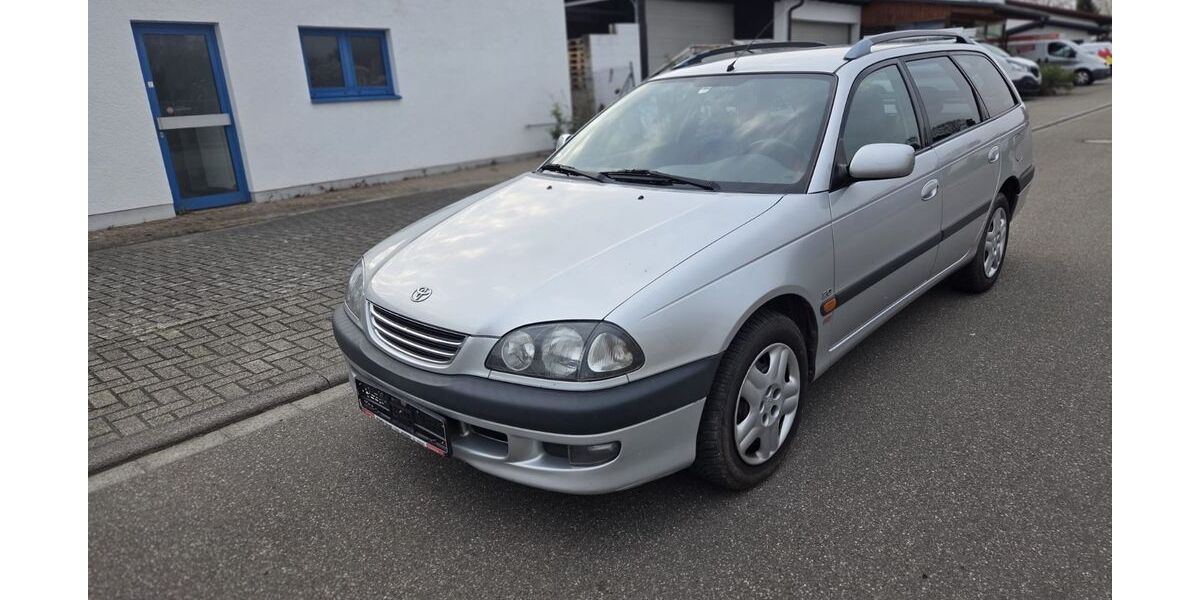 Toyota Avensis 228.000 km 2.799 &euro; Kippenheim 77971