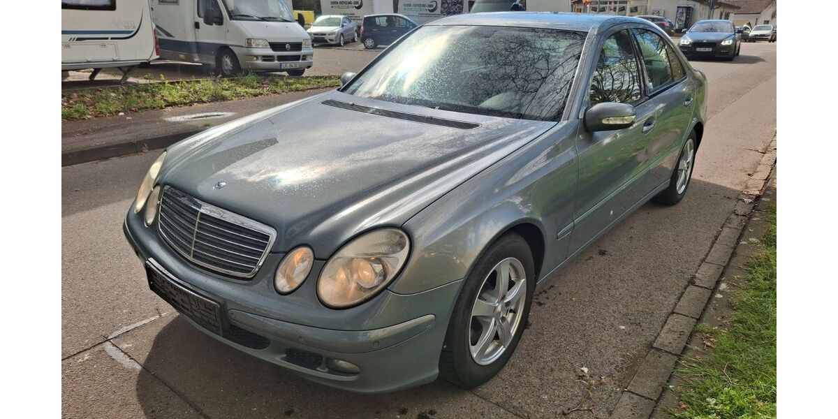 Mercedes-Benz E 200 180.000 km 3.500 &euro; Lahr 77933
