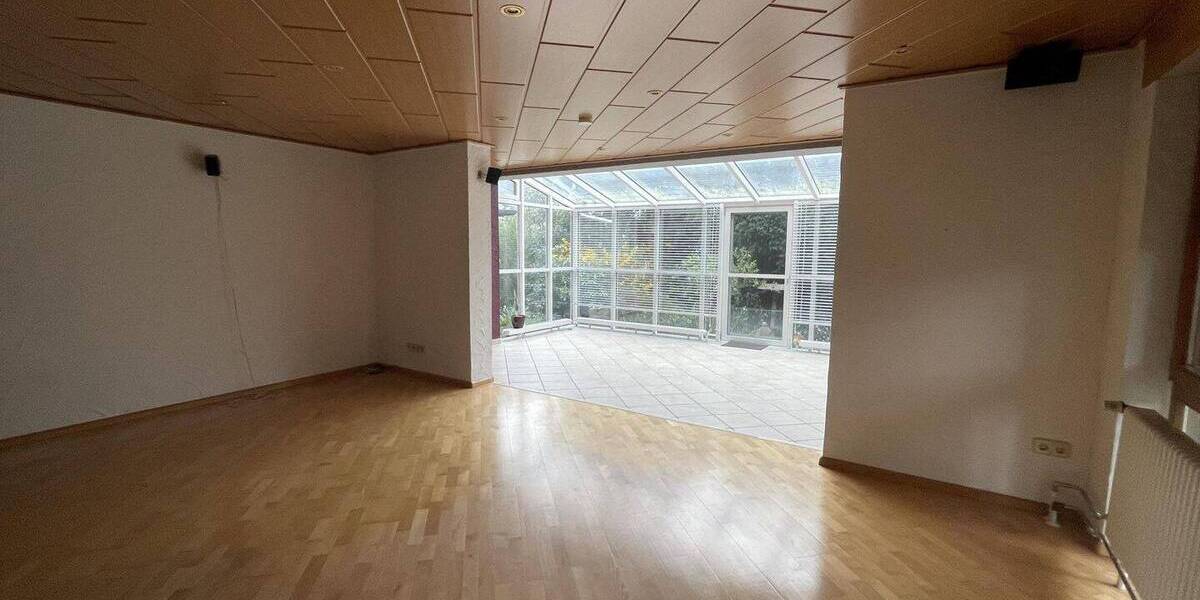 Etagenwohnung Schutterwald Höfen - 5 Zimmer, 151 m&sup2;, 325.000&euro; | Angebot:25703713