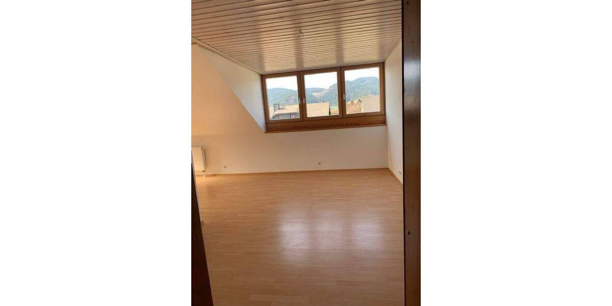 Etagenwohnung Haslach im Kinzigtal - 3 Zimmer, 78 m&sup2;, 700&euro; | Angebot:26867405