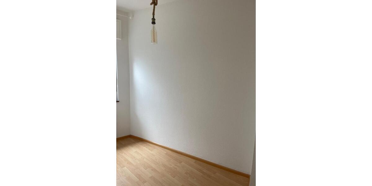 Etagenwohnung Bühl - 3 Zimmer, 70 m&sup2;, 1.150&euro; | Angebot:25274959
