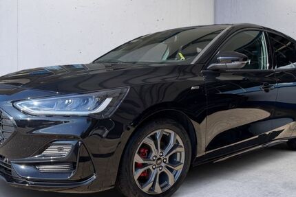 Ford Focus 1.500 km 28.502 &euro; Offenburg- Industriegebiet Elgersweier-Nord 77656