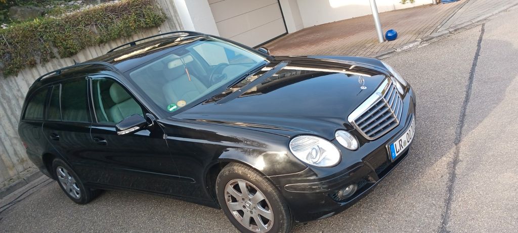 Mercedes-Benz E 220 208.000 km 6.666 &euro; Ettenheim 77955