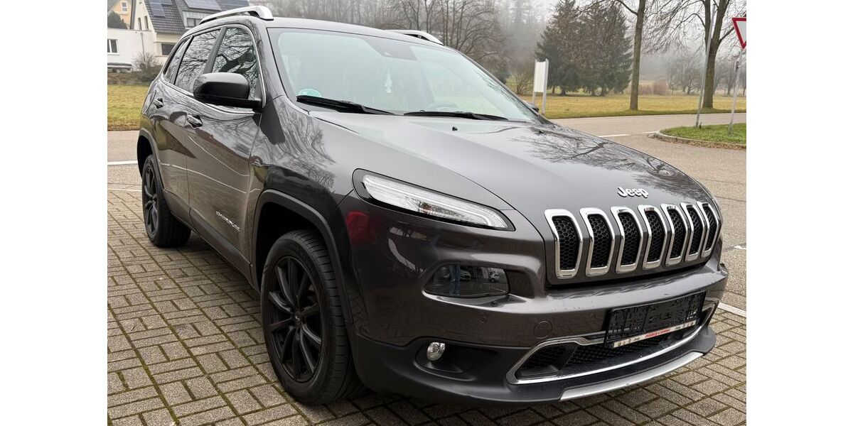 Jeep Cherokee 138.000 km 13.200 &euro; Ringsheim 77975