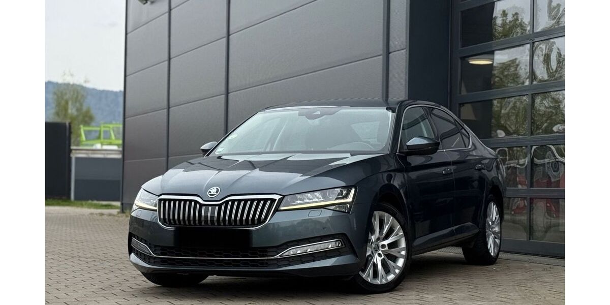 Skoda Superb 360.000 km 12.900 &euro; Offenburg OT Nordstadt 77652